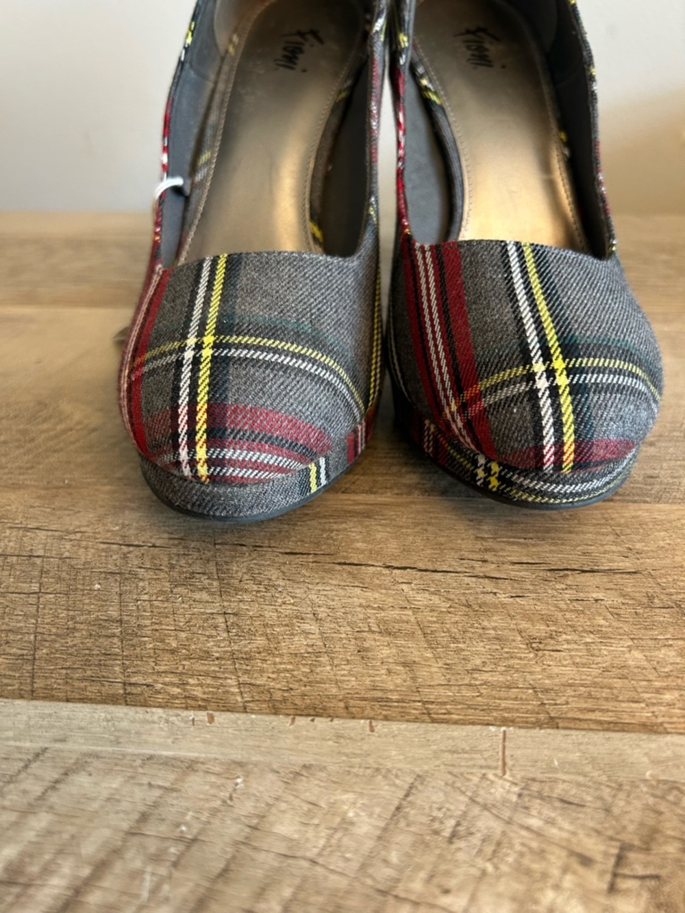 Womans Fiomi Gray Red Plaid Fabric Platform Heel‎ Shoe 9.5 NWT Academia Grunge - Picture 2 of 9